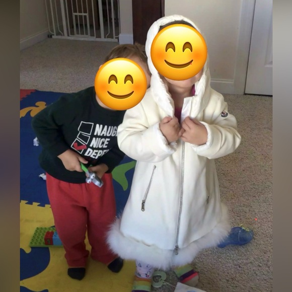 Moncler Kids  Fur Trimmed  Hooded Coat - Picture 10 of 10